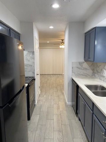 12728 Shannon Hills Drive, Houston, TX 77099