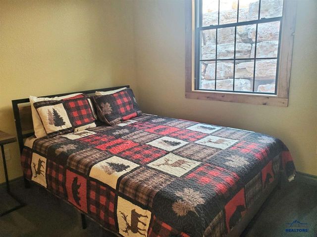 20076 HIGGINS GULCH RD, Spearfish, SD 57783