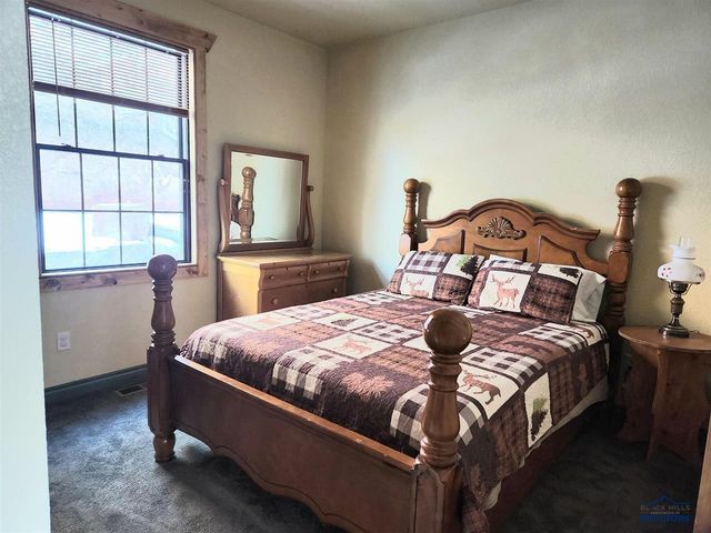 20076 HIGGINS GULCH RD, Spearfish, SD 57783