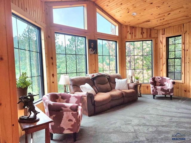 20076 HIGGINS GULCH RD, Spearfish, SD 57783