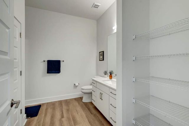 542 Southgate Ave Apt 306, Nashville, TN 37203