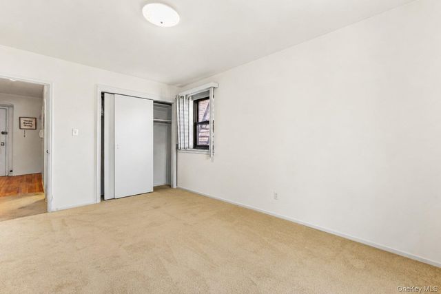 87-40 Francis Lewis Boulevard 42B, Queens Village, NY 11427