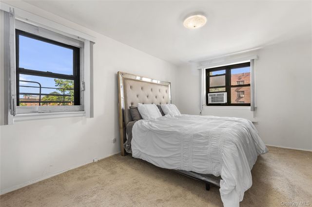 87-40 Francis Lewis Boulevard 42B, Queens Village, NY 11427