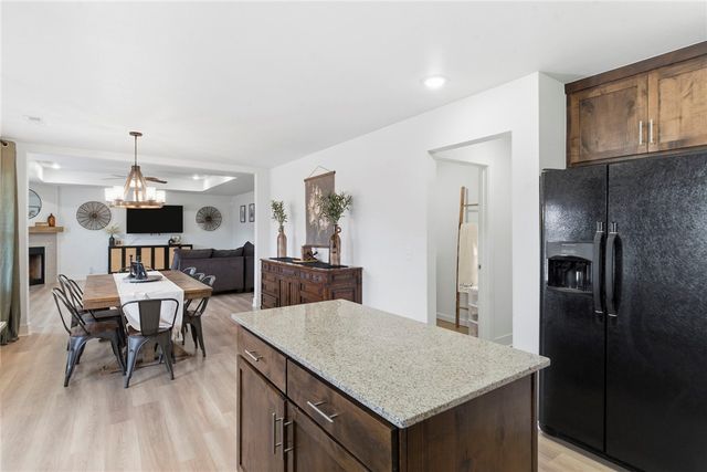 651 Brandon Michael Street, Prairie Grove, AR 72753