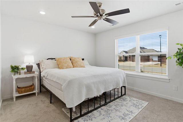 651 Brandon Michael Street, Prairie Grove, AR 72753