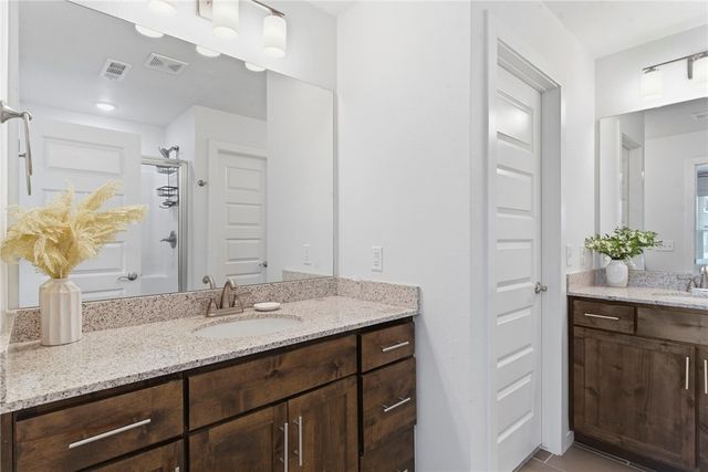 651 Brandon Michael Street, Prairie Grove, AR 72753