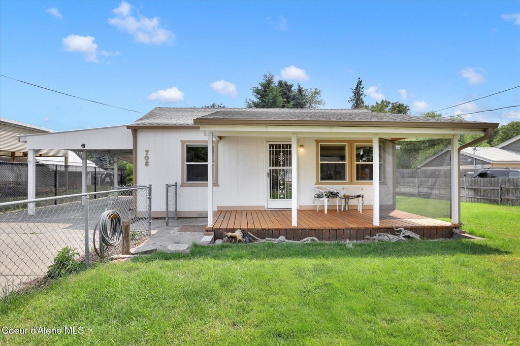 706 W Davidson Ave, Coeur D'alene, ID 83814