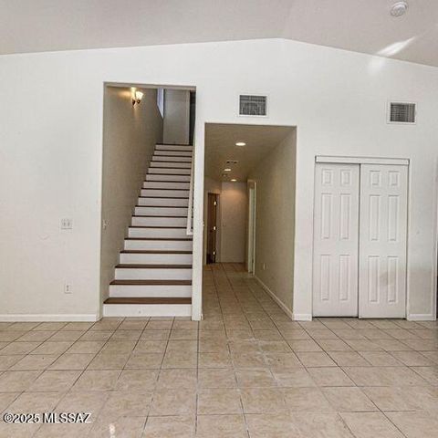 610 E Waverly St Unit 2, Tucson, AZ 85705