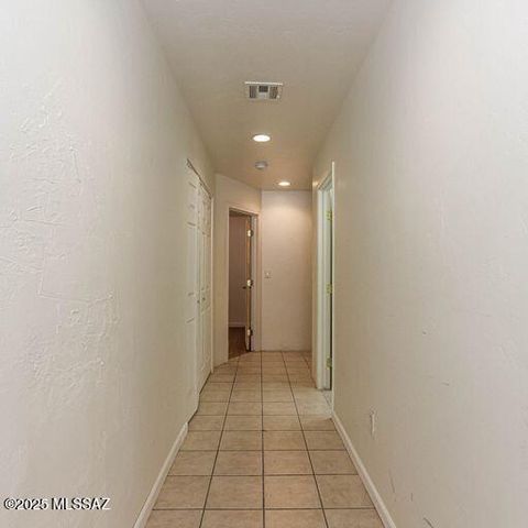 610 E Waverly St Unit 2, Tucson, AZ 85705