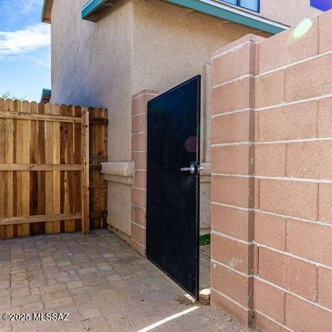 610 E Waverly St Unit 2, Tucson, AZ 85705