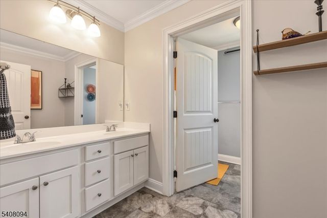 177 Maple St, Bridgewater Twp., NJ 08807