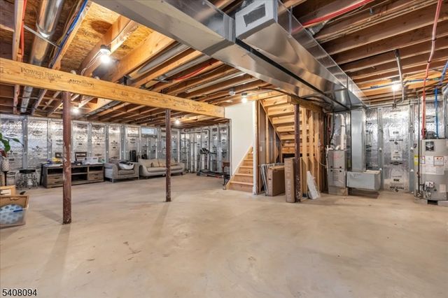 177 Maple St, Bridgewater Twp., NJ 08807