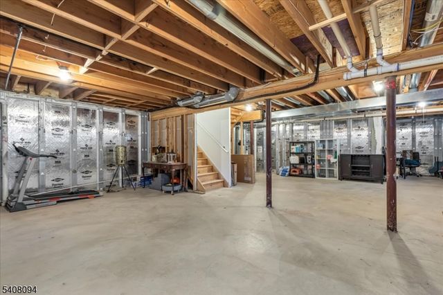 177 Maple St, Bridgewater Twp., NJ 08807