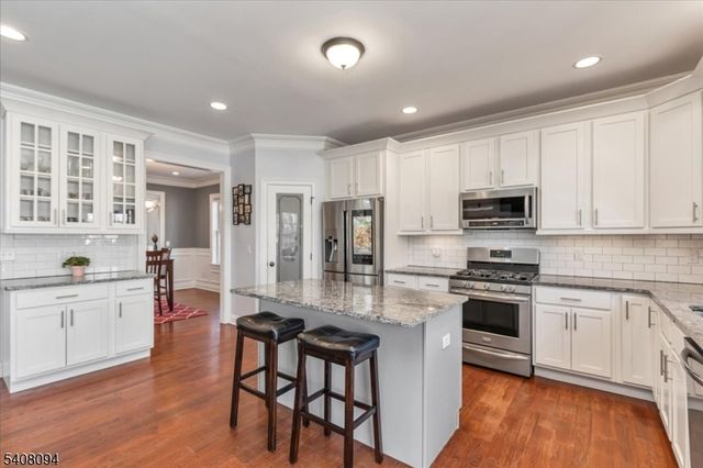 177 Maple St, Bridgewater Twp., NJ 08807