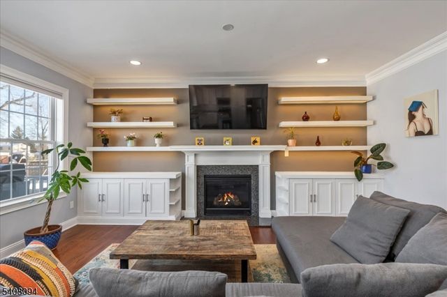 177 Maple St, Bridgewater Twp., NJ 08807