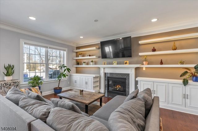 177 Maple St, Bridgewater Twp., NJ 08807