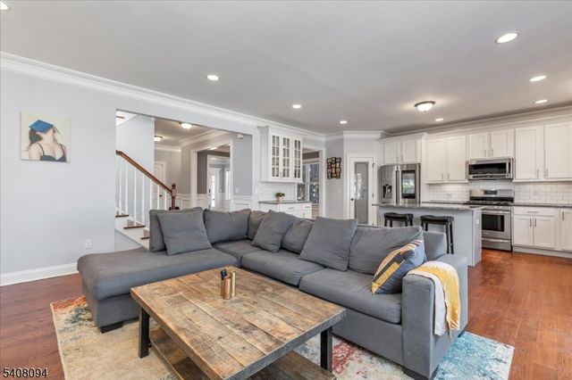 177 Maple St, Bridgewater Twp., NJ 08807