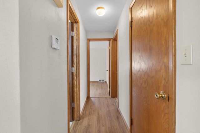 1136 W ROBERTS AVENUE, Appleton, WI 54914