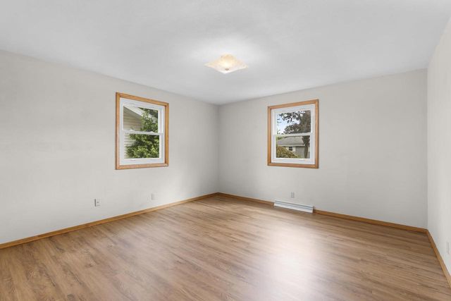 1136 W ROBERTS AVENUE, Appleton, WI 54914