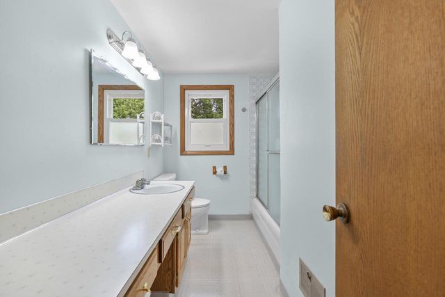 1136 W ROBERTS AVENUE, Appleton, WI 54914