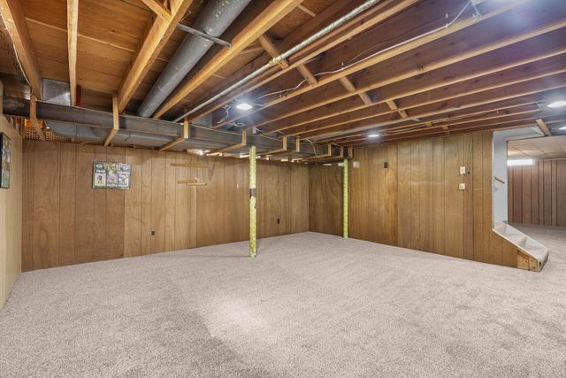 1136 W ROBERTS AVENUE, Appleton, WI 54914