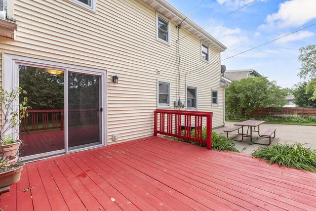 1136 W ROBERTS AVENUE, Appleton, WI 54914