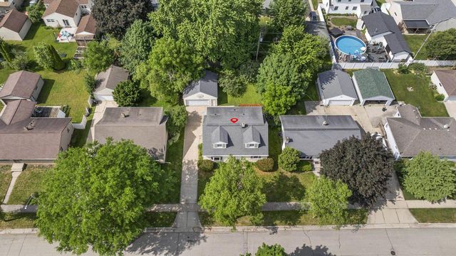 1136 W ROBERTS AVENUE, Appleton, WI 54914