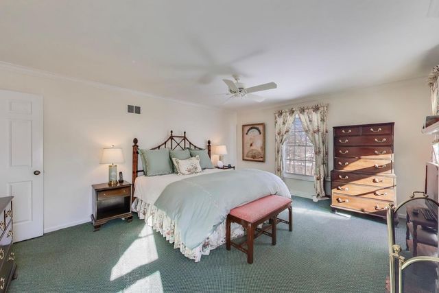 2154 Northgate Road, Northfield, IL 60093