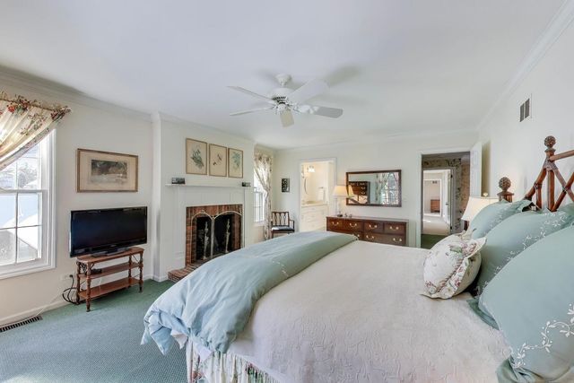 2154 Northgate Road, Northfield, IL 60093