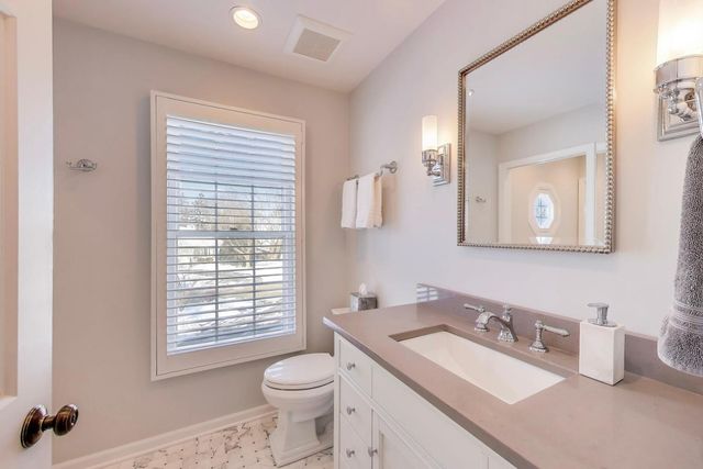 2154 Northgate Road, Northfield, IL 60093