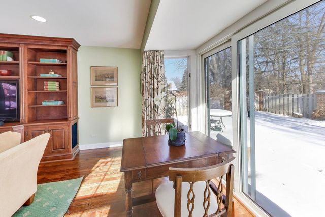 2154 Northgate Road, Northfield, IL 60093