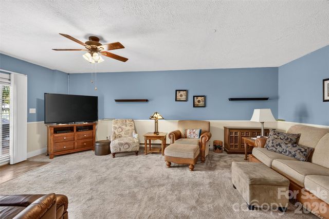 201 Cedarcrest Drive, Mooresville, NC 28115