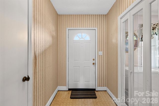 201 Cedarcrest Drive, Mooresville, NC 28115