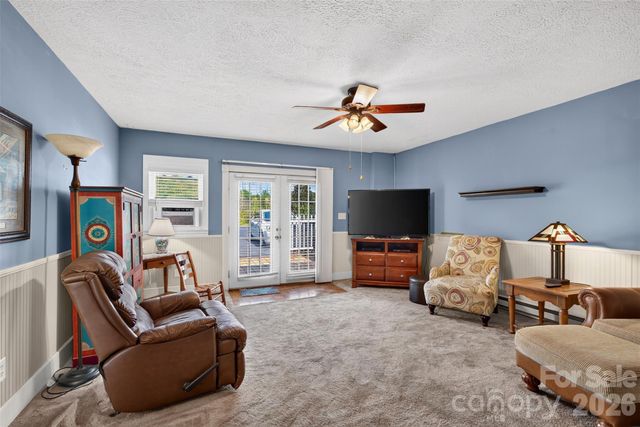 201 Cedarcrest Drive, Mooresville, NC 28115