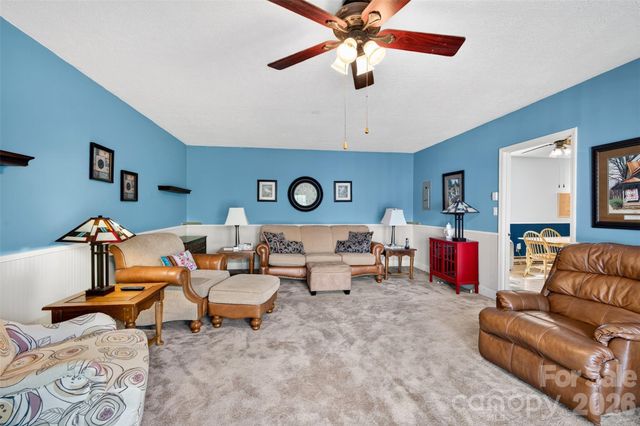 201 Cedarcrest Drive, Mooresville, NC 28115