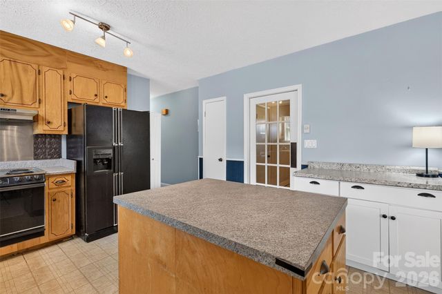 201 Cedarcrest Drive, Mooresville, NC 28115