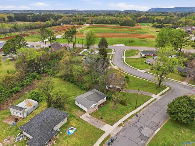 197 Wilkenson Drive NE, Huntsville, AL 35811