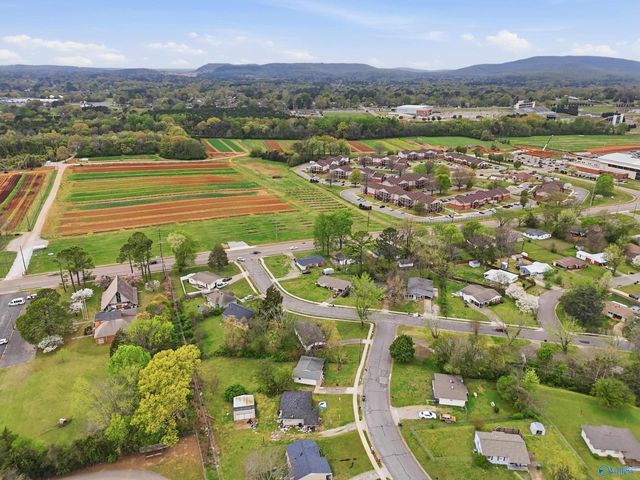 197 Wilkenson Drive NE, Huntsville, AL 35811