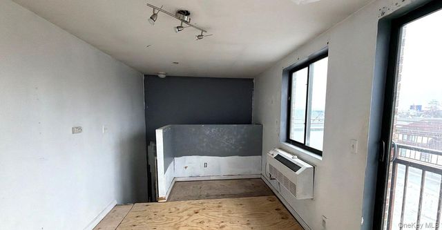 175-28 89th Avenue C, Jamaica, NY 11432