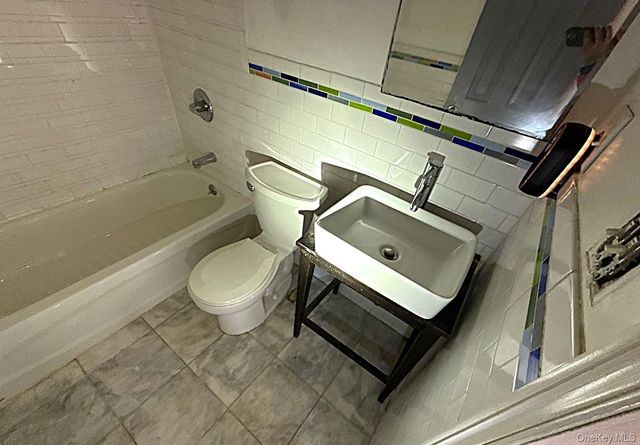 175-28 89th Avenue C, Jamaica, NY 11432