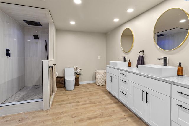 1204 W 26th Avenue, Kennewick, WA 99337