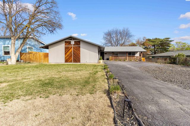 1204 W 26th Avenue, Kennewick, WA 99337