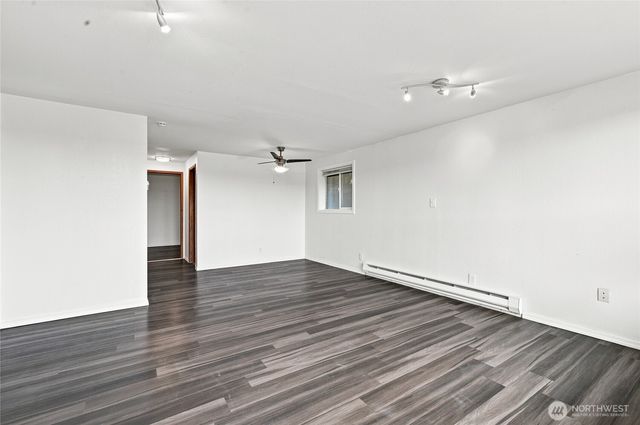412 Mill Avenue S, Renton, WA 98057