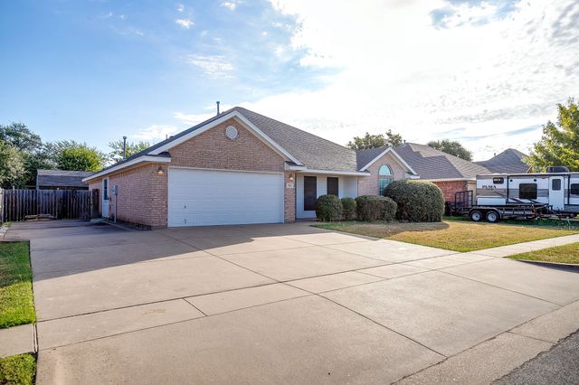 706 Hill Lane, Cleburne, TX 76033