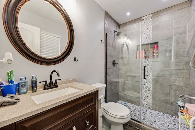 222 Prairie Creek Road, Red Oak, TX 75154