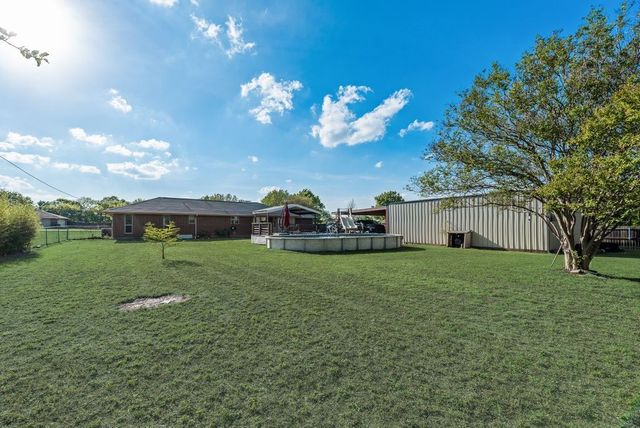 222 Prairie Creek Road, Red Oak, TX 75154
