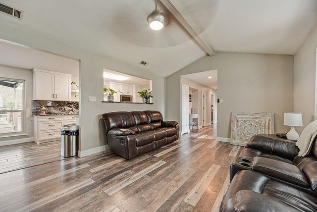 222 Prairie Creek Road, Red Oak, TX 75154