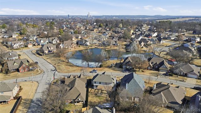 11410 S Mulberry Circle, Jenks, OK 74037