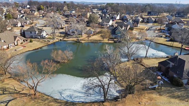 11410 S Mulberry Circle, Jenks, OK 74037