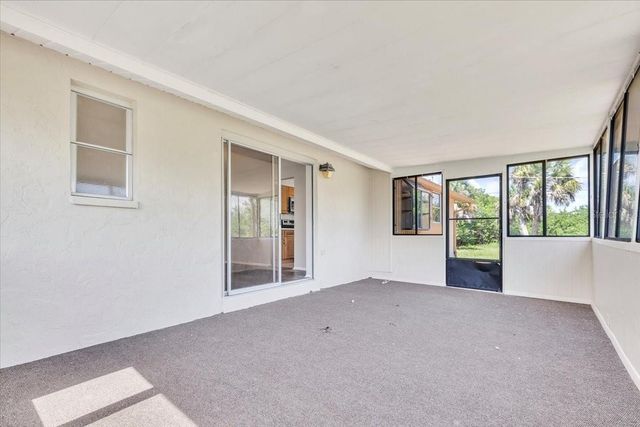 528 MAGNOLIA AVENUE NW, Port Charlotte, FL 33952